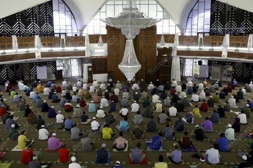 SOLAT JUMAAT TERAKHIR DI BULAN RAMADAN 2021