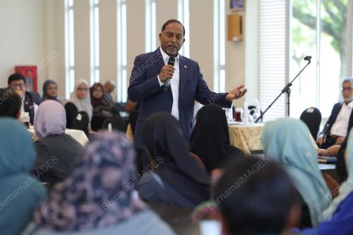 DATUK SERI DR ZAMBRY ABDUL KADIR