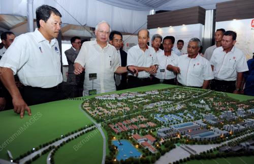 DATUK SERI MOHD NAJIB TUN ABDULRAZAK