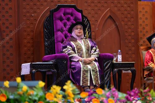 DATUK RUBIAH WANG