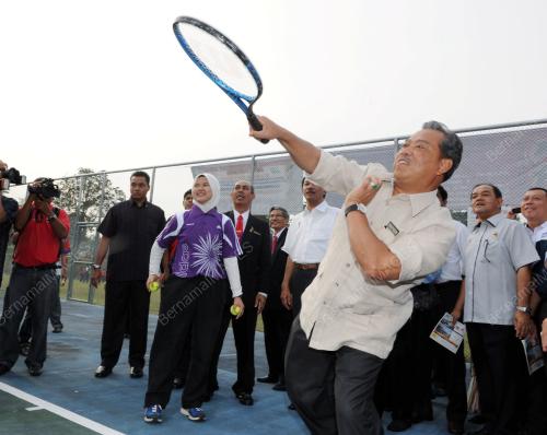 TAN SRI MUHYIDDIN YASSIN
