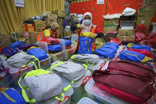 PEK BARANGAN MAKANAN UNTUK INDIVIDU DIKUARANTIN