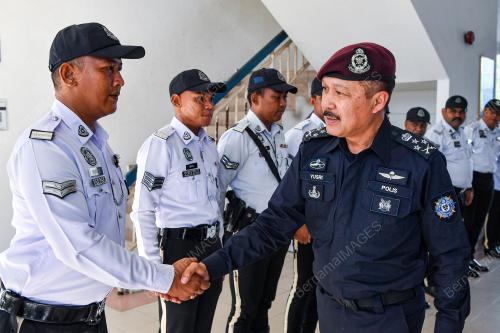 DATUK SERI MOHD YUSRI HASSAN BASRI