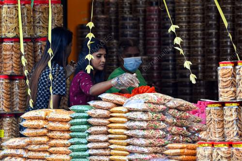 PERSIAPAN PERAYAAN DEEPAVALI