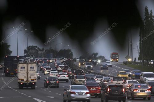 TINJAUAN ALIRAN TRAFIK PLUS DAN ANTARA BANDAR