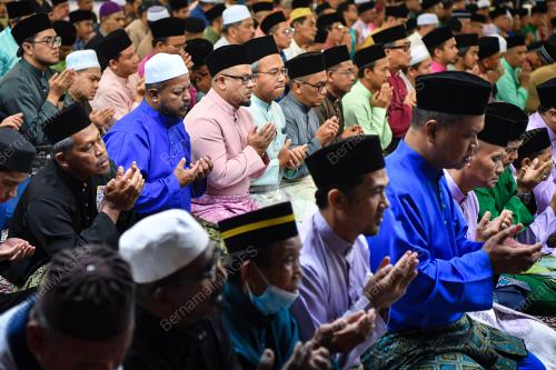 BACAAN YASIN DAN DOA SELAMAT
