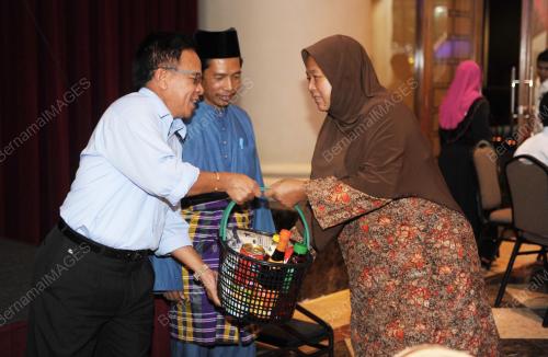 NS11_02072015_SAINS_BERBUKA