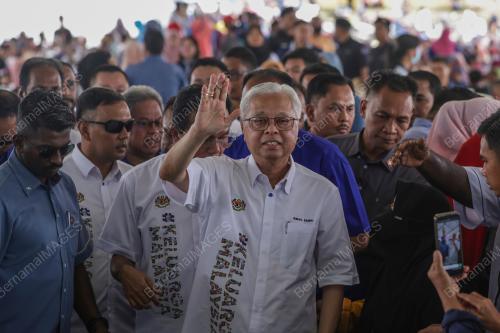 DATUK SERI ISMAIL SABRI YAAKOB