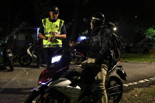 OPERASI KHAS TAHUN BAHARU CINA