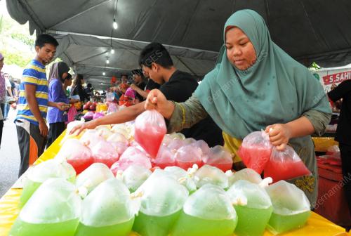 NS11_10062016_BAZAR_RAMADAN
