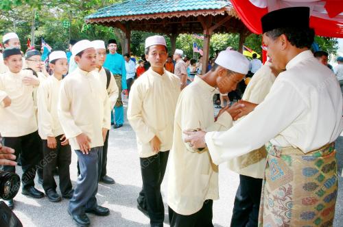 RUMAH TERBUKA