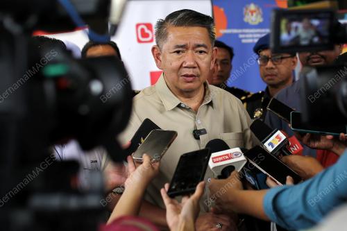 DATUK SERI SALAHUDDIN AYUB