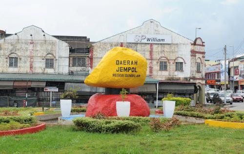 NS11_11072017_JEMPOL_KAMPONG