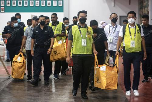 PETI UNDI PARLIMEN PORT DICKSON