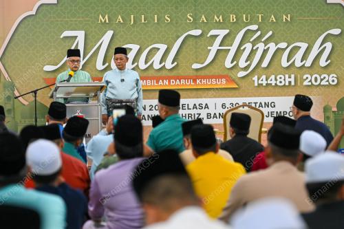TUANKU MUHRIZ TUANKU MUNAWIR