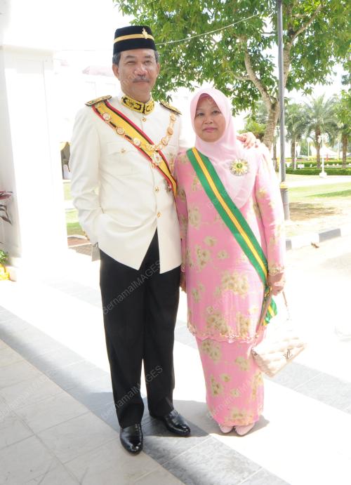 NS11_19012017_TUANKU_MUHRIZ