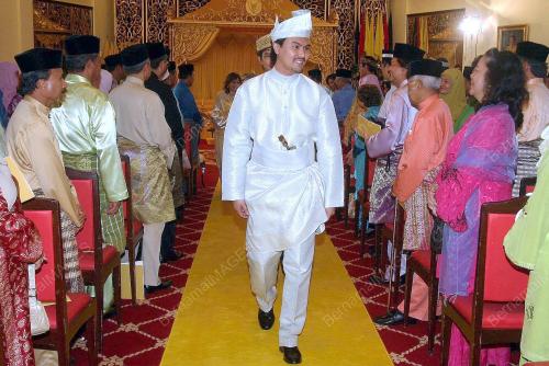 TUNKU ALI REDHAUDDIN IBNI TUANKU MUHRIZ