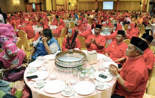 NS11_22092015_ZAHID_UMNO