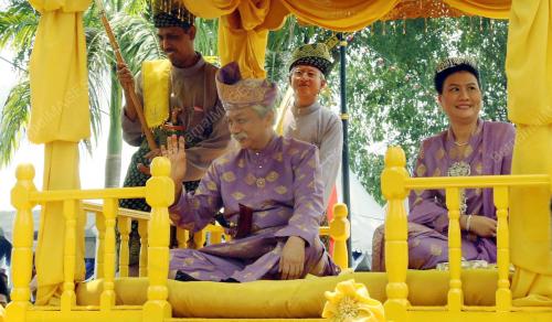 TUANKU MUHRIZ IBNI ALMARHUM TUANKU MUNAWIR