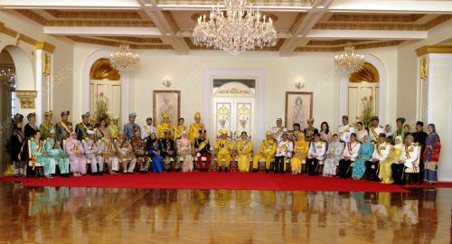 TUANKU MUHRIZ IBNI ALMARHUM TUANKU MUNAIWR