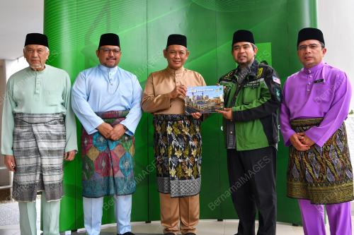 DATUK SERI AMINUDDIN HARUN