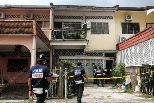 UNIT FORENSIK PERIKSA RUMAH SUSPEK DI TAMAN NEE YAN