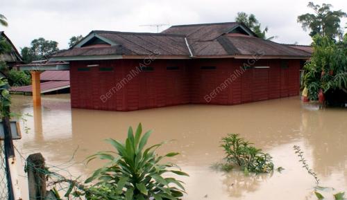 NS11_31012011_BANJIR