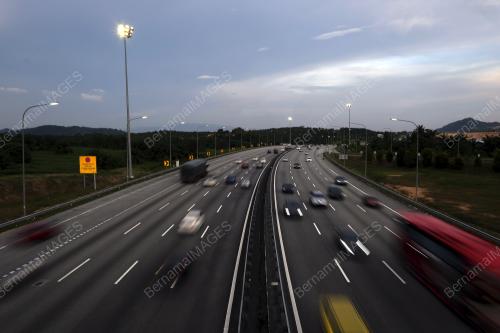 TINJAUAN ALIRAN TRAFIK PLUS