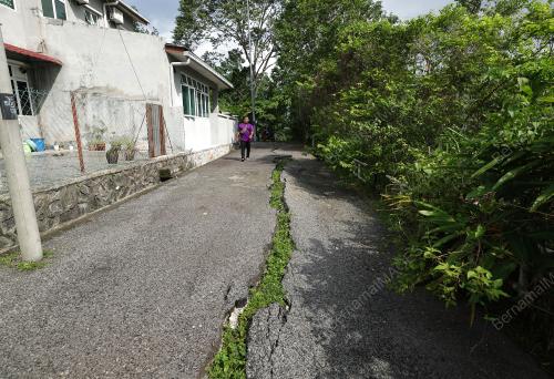 TANAH MENDAP DI TAMAN KIARA INDAH