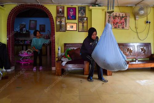 BANJIR KILAT KAMPUNG TELUK KEMANG