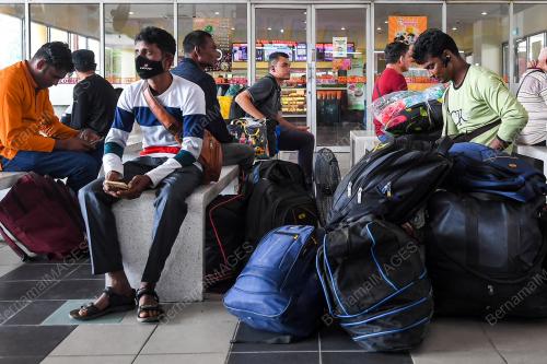PUSAT PENGANGKUTAN TERMINAL 1