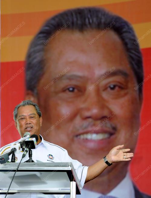NS12_08032013_MUHYIDDIN_LAWAT