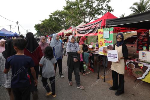 JUALAN MENU RAHMAH DI BAZAR RAMADAN