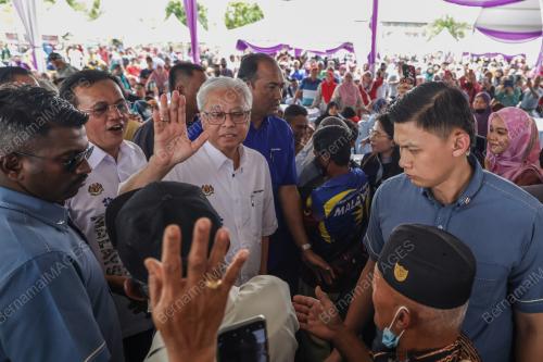 DATUK SERI ISMAIL SABRI YAAKOB