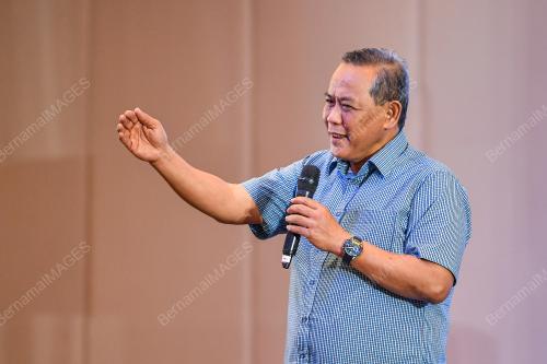 DATUK SERI AMINUDDIN HARUN