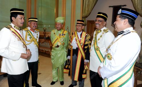 NS12_14012013_TUANKU_MUHRIZ