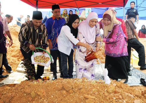 NS12_14102015_FIRDAUS_KEBUMI