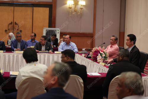 DATUK SERI AMINUDDIN HARUN