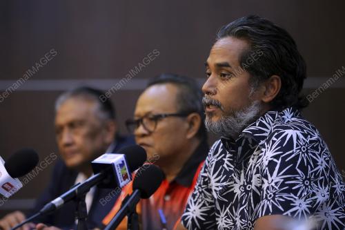 KHAIRY JAMALUDDIN