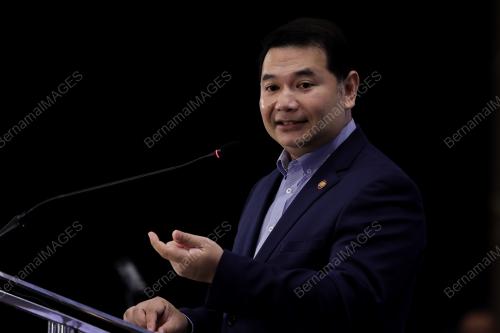 RAFIZI RAMLI