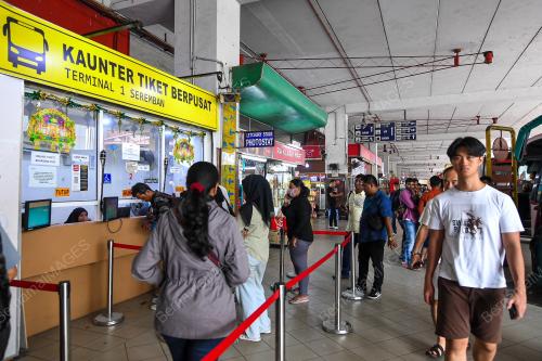 PUSAT PENGANGKUTAN TERMINAL 1