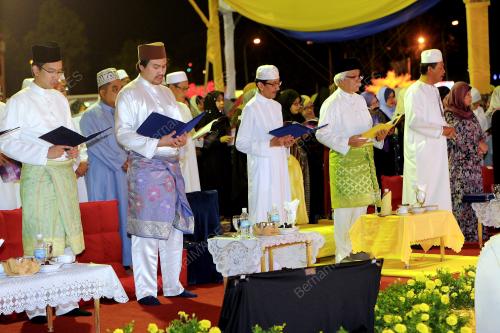 NS13_07012016_BERSELAWAT