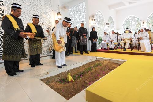 TUNKU DATUK SERI NAQUIYUDDIN TUANKU JA'AFAR