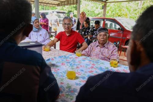 DATUK FAHMI FADZIL