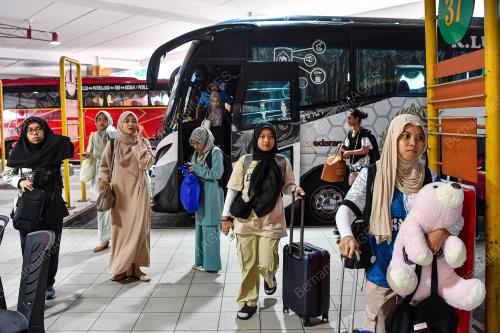PUSAT PENGANGKUTAN TERMINAL 1