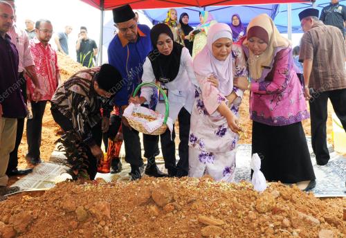 NS13_14102015_FIRDAUS_KEBUMI