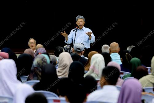 DATUK SERI MOHAMAD HASAN