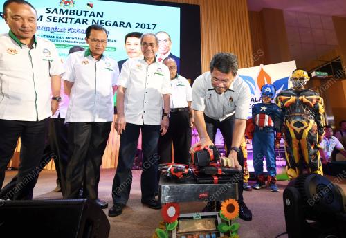 DATUK SERI MOHAMAD HASAN