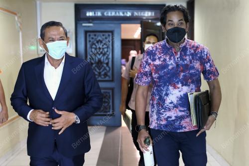 KHAIRY JAMALUDDIN