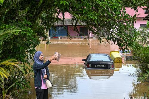 BENCANA BANJIR DI LINGGI